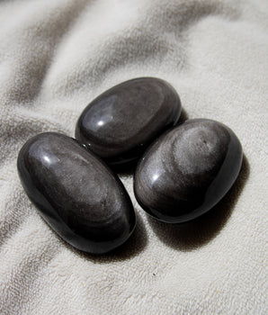 Silver Sheen Obsidian Handsteine