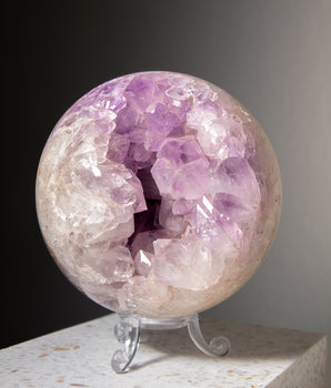 Große Amethyst Kugel mit Druse