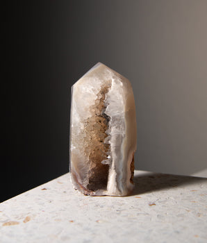 Druzy Achat Turm DA9